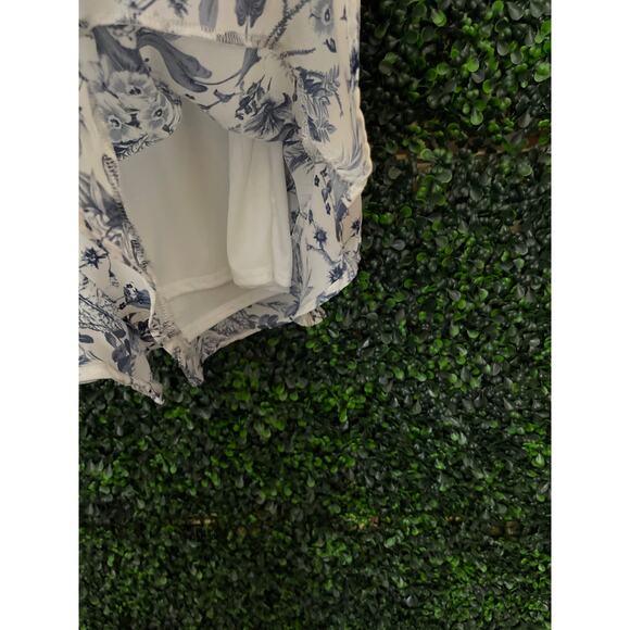 Altar’d State women’s Floral Romper Size S - Picture 8 of 8